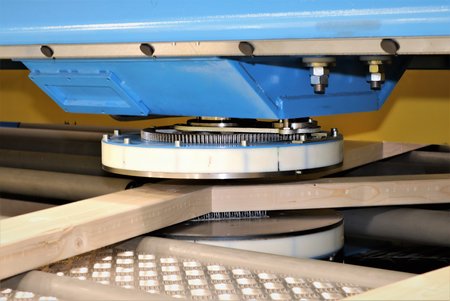 Binderpresse bei Holzbau Potts